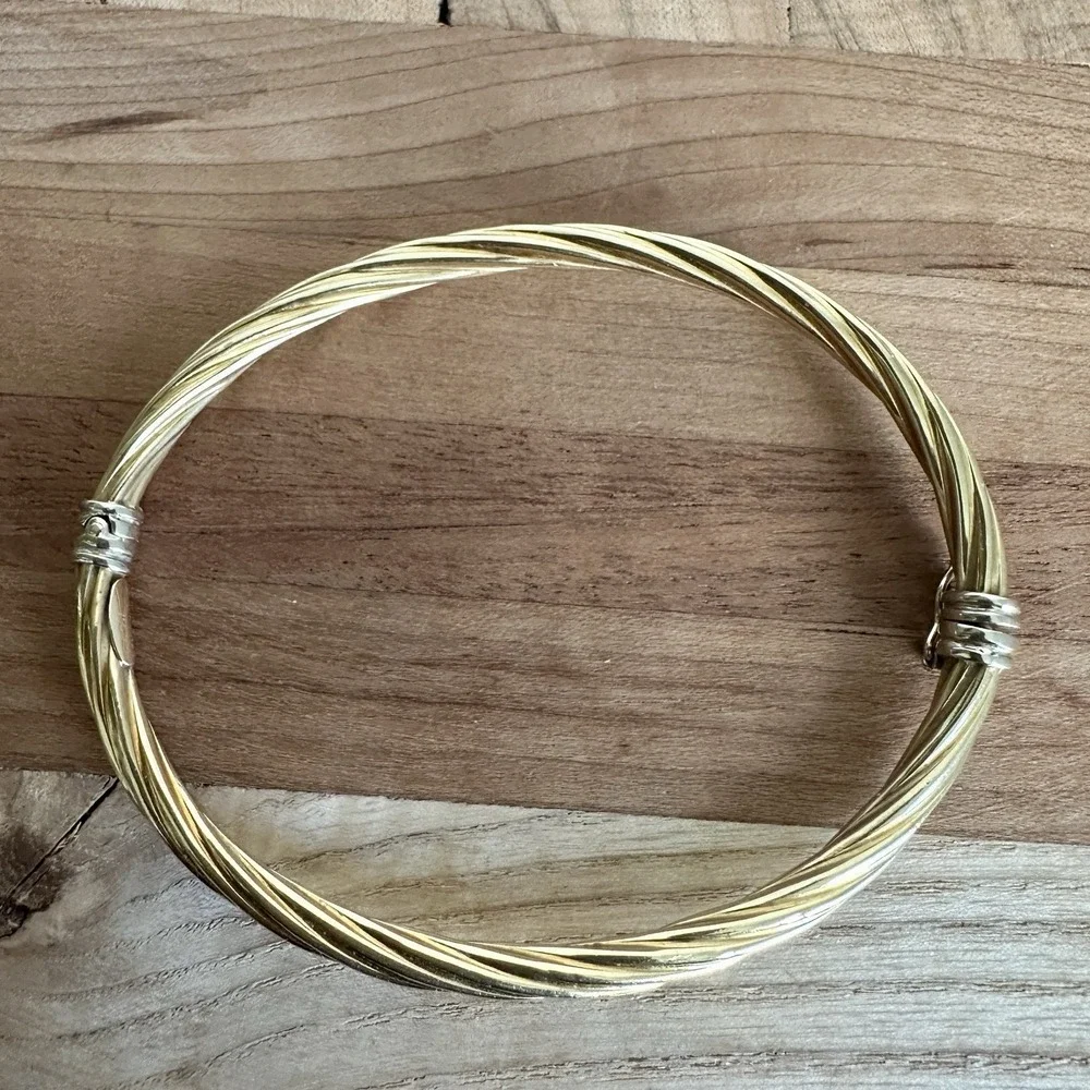 Vintage Super Joyas 18K‎ 750 Yellow Gold Bangle Bracelet 6.5 Twisted Hinged 6.3g